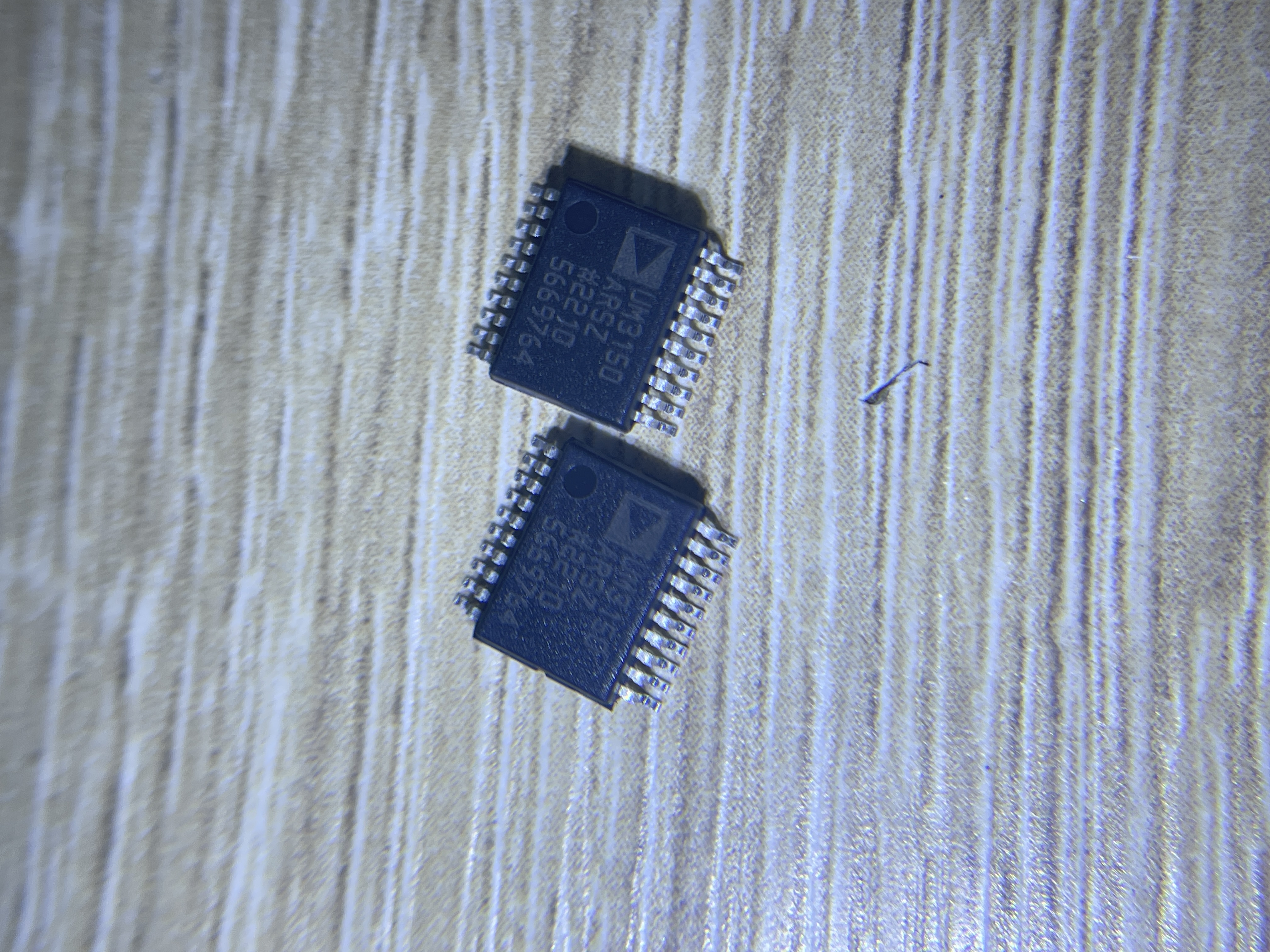 ADUM3150ARSZ