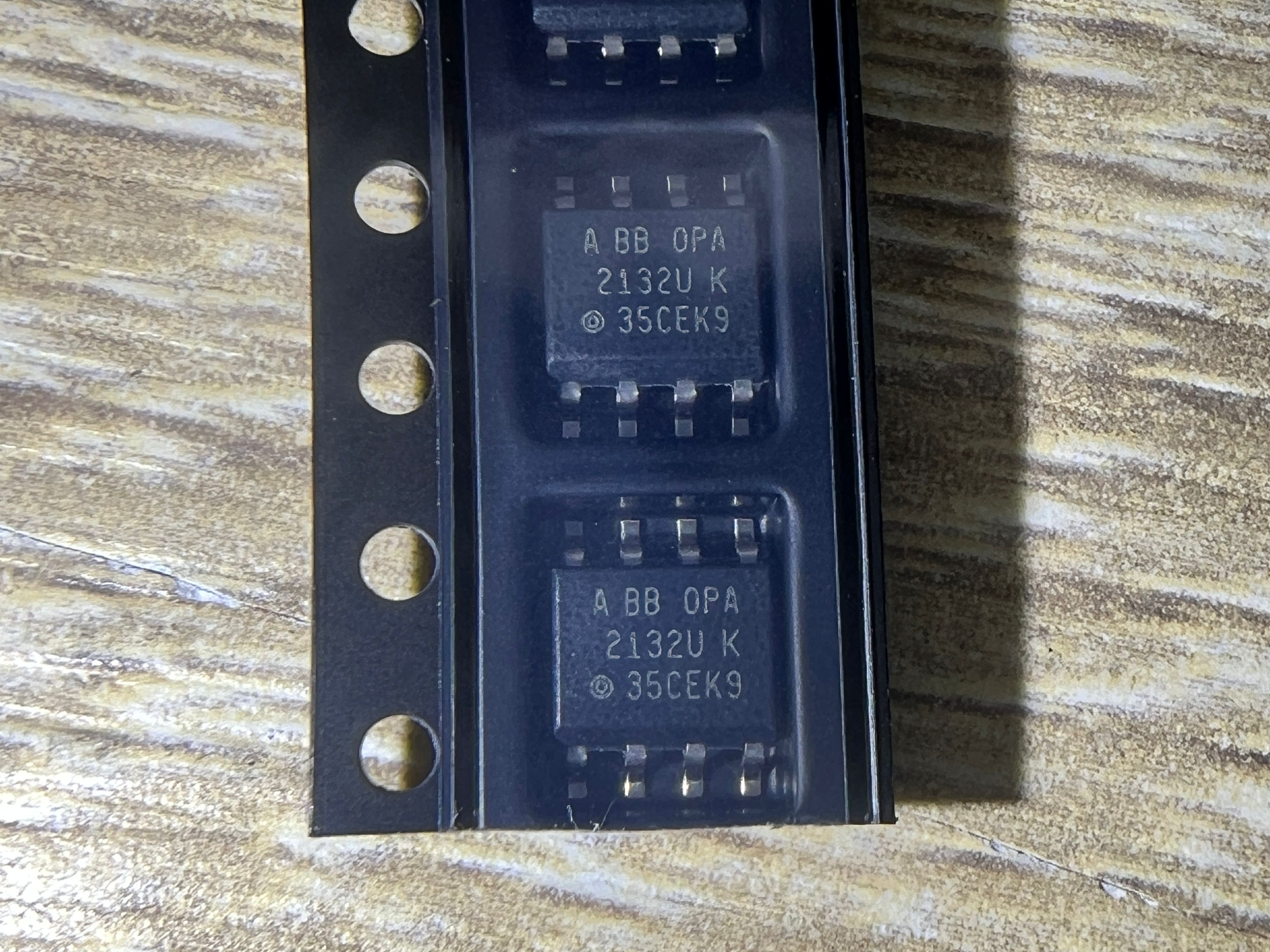 OPA2132UA/2K5