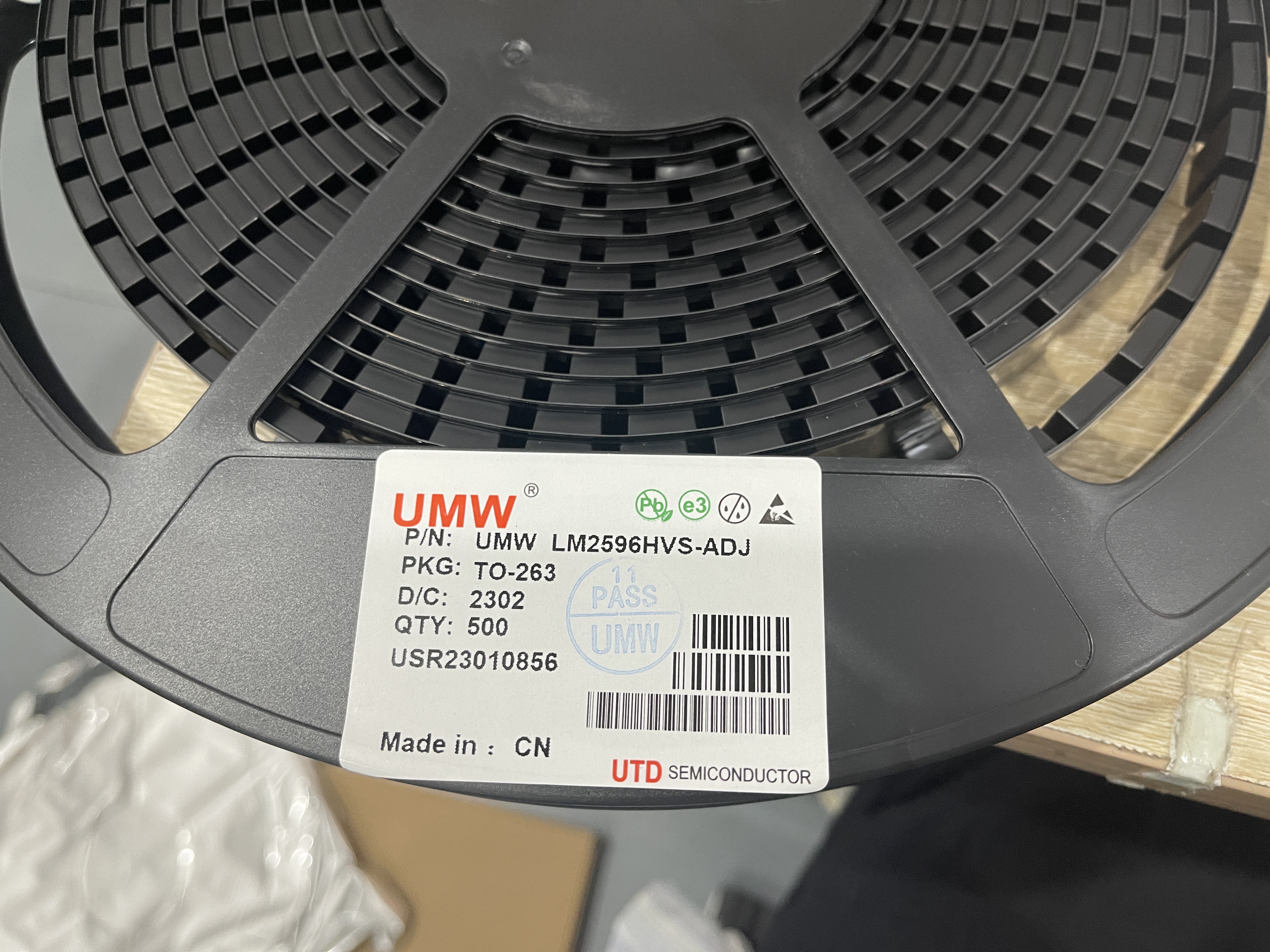 LM2596HVS-ADJ